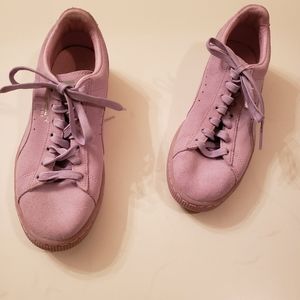 Original Puma Sneakers.